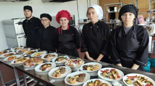 Вкусный финал: будущие повара и кондитеры РТЭК блестяще сдали демонстрационный экзамен 2