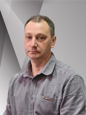 Акулов Юрий Васильевич.
